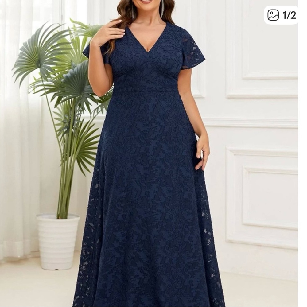 Chic Navy Lace Maxi Dress